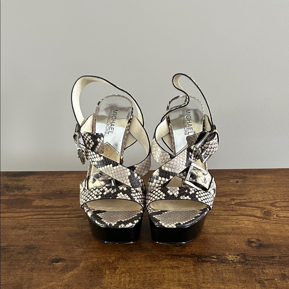 Michael Kors Snake Print heels in Black and Cream size 7